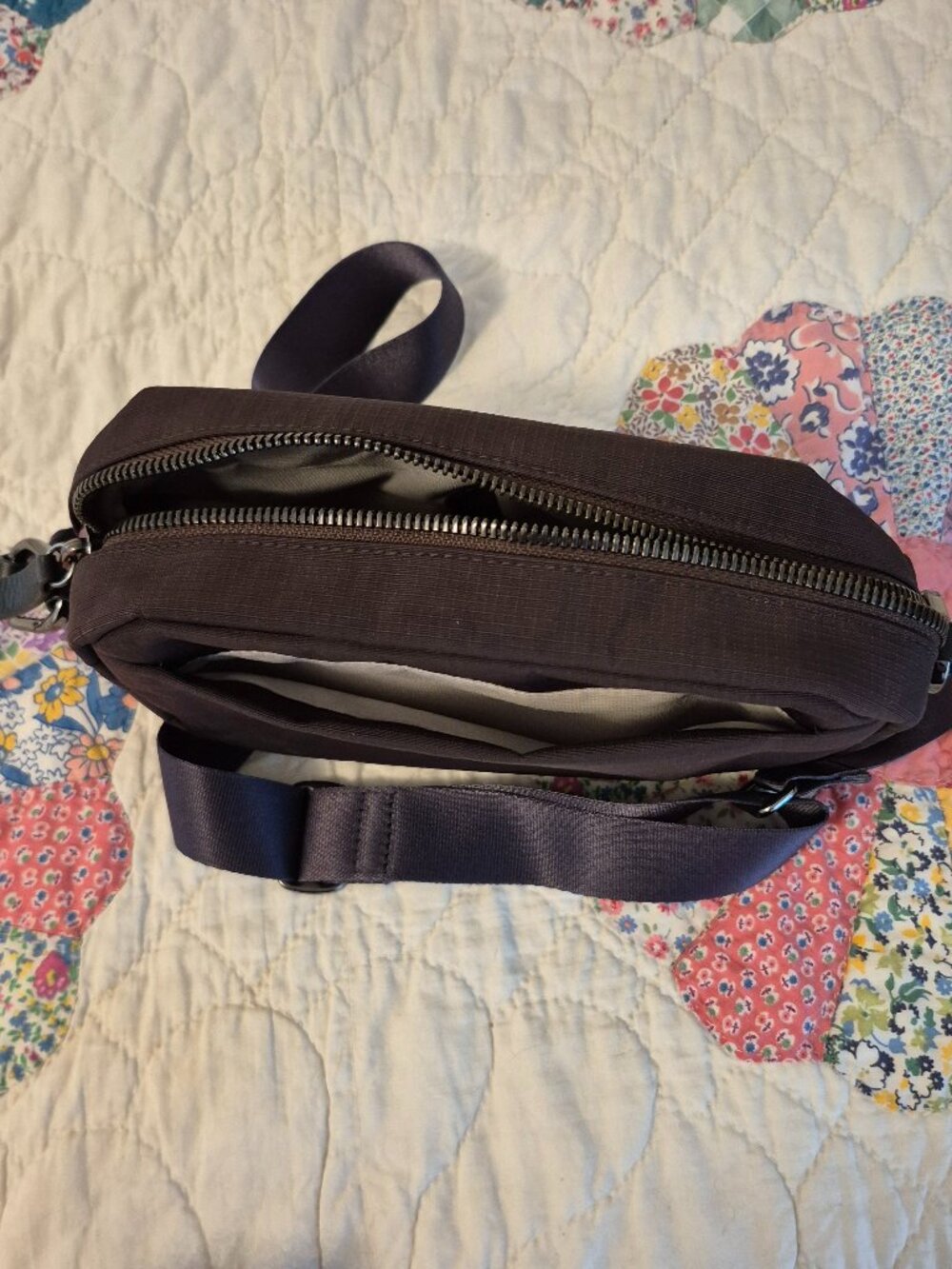 Bellroy Tokyo Crossbody in Deep Plum - Picture 9 of 10
